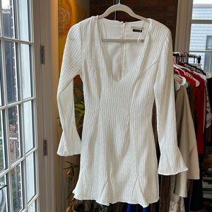 Nwot NORDSTROM WHITE pleated SHIFT DRESS- XS